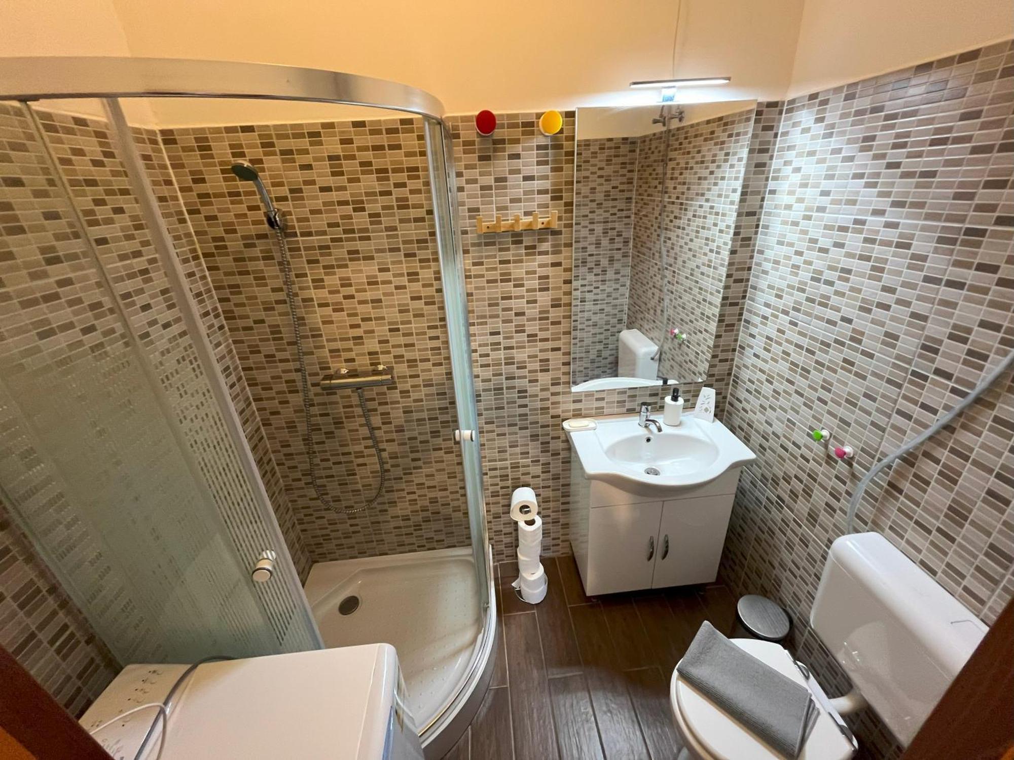 Garam Apartman At Danube — Fotók 3